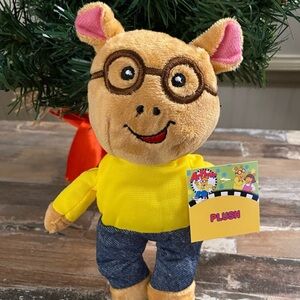 Arthur plush NWT Super cute everything is sewn in